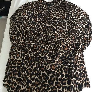 J Crew Collarless pocket top in leopard size 00